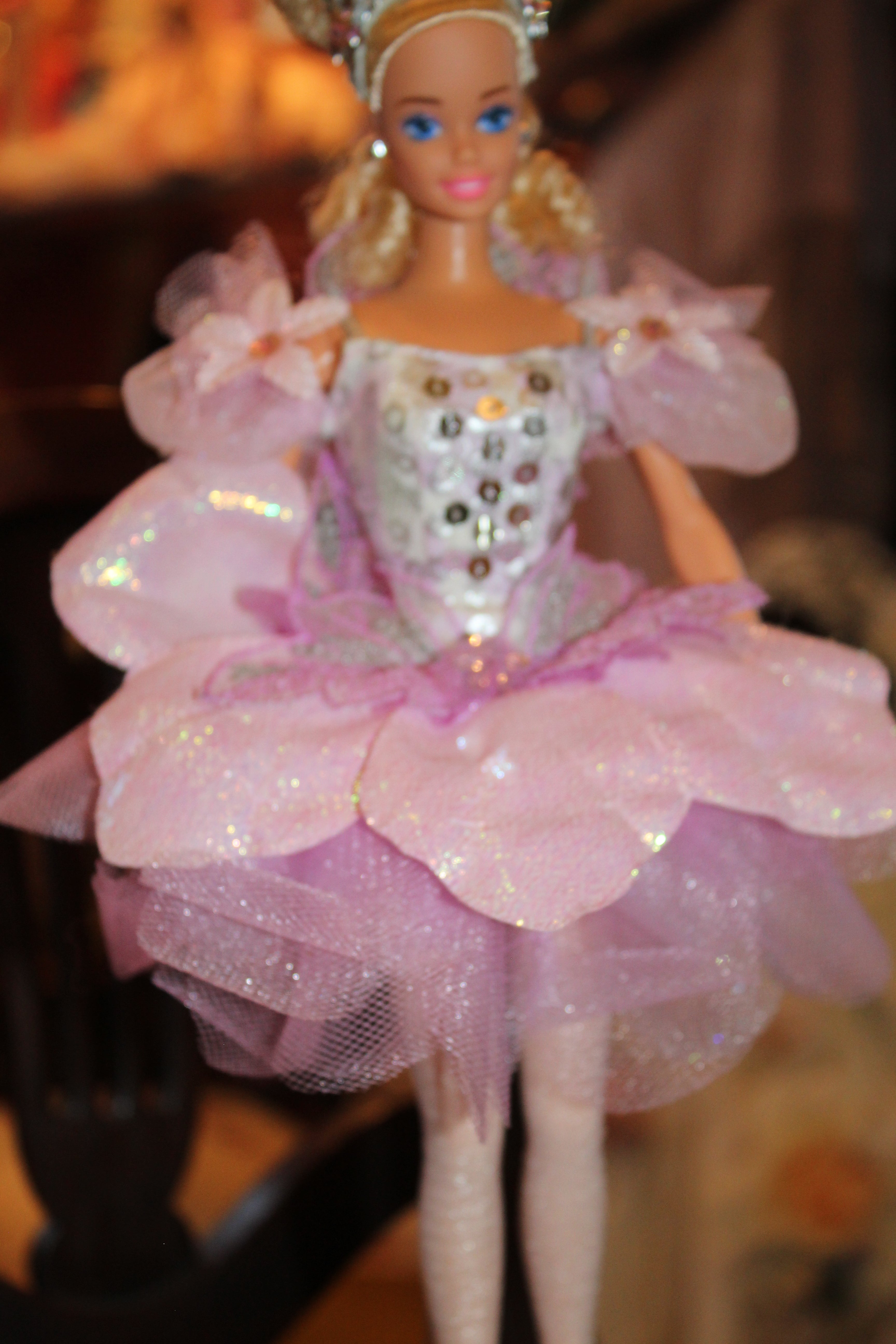 1991 Nutcracker Musical Ballerina Barbie – Mattel Collector Doll