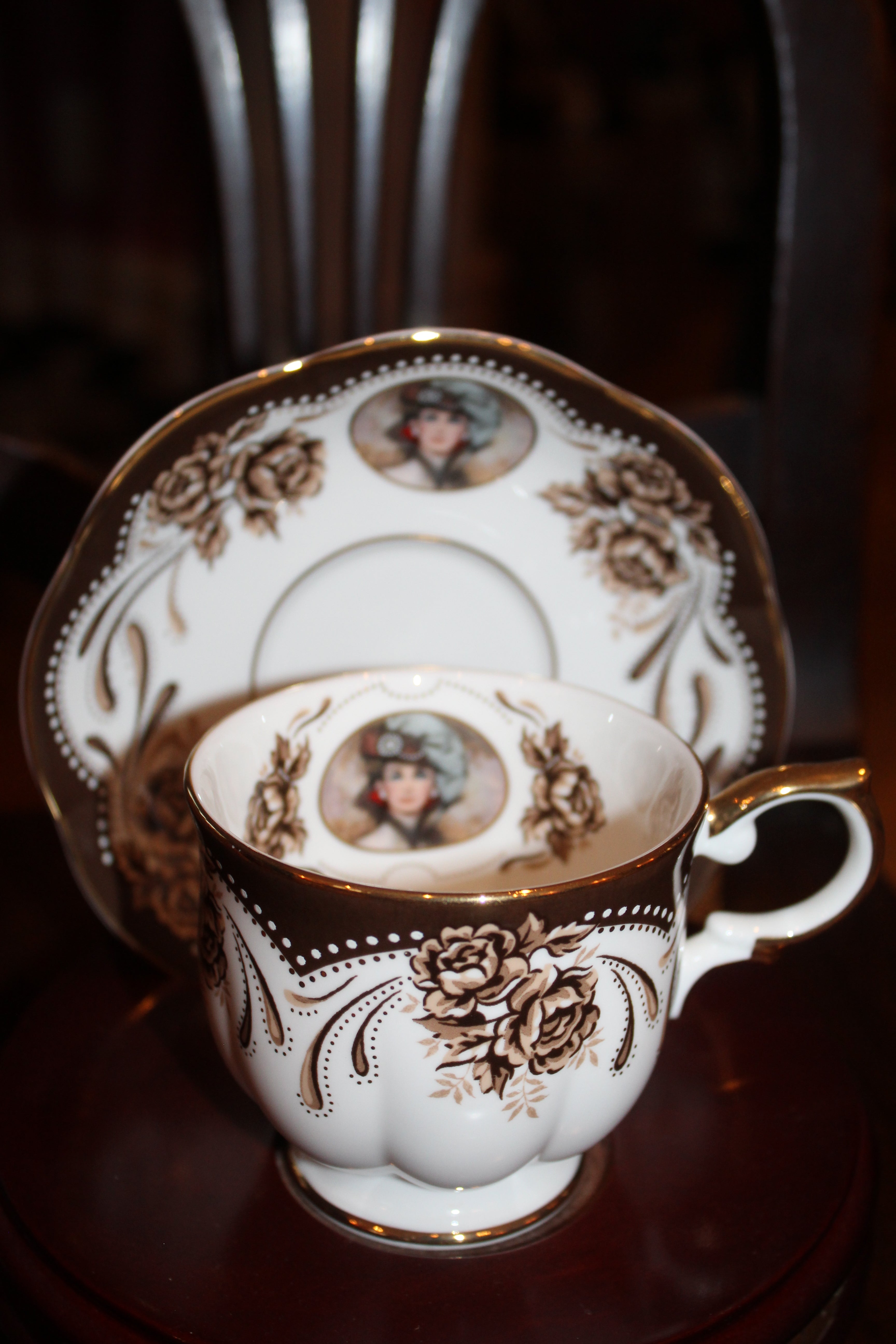 1999 Avon Mrs. Albee Honor Society Teacup & Saucer Set