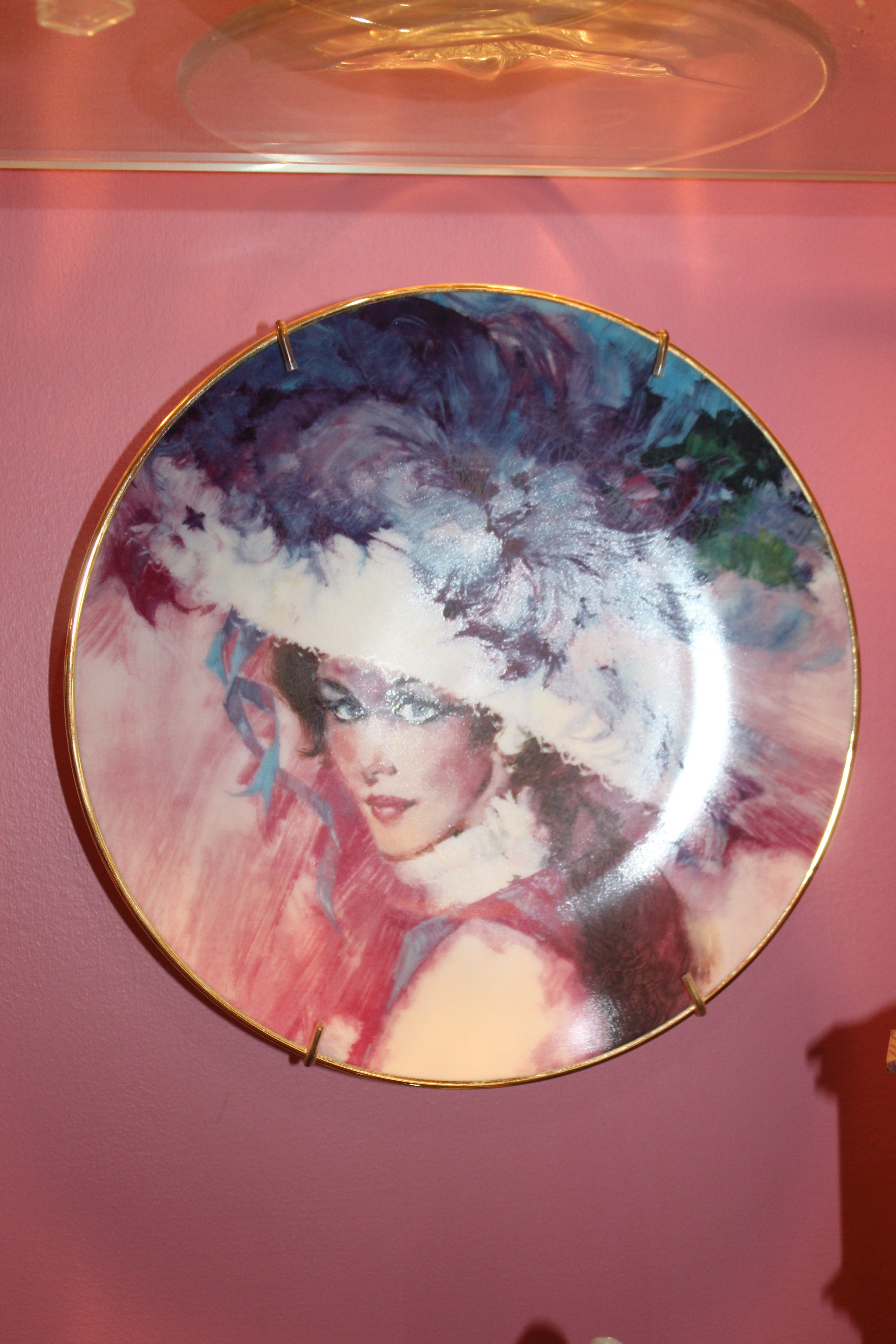 1990 Avon Mrs. P.F.E. Albee “Spring’s Magic Splendor” Portrait Plate – Four Seasons Collection