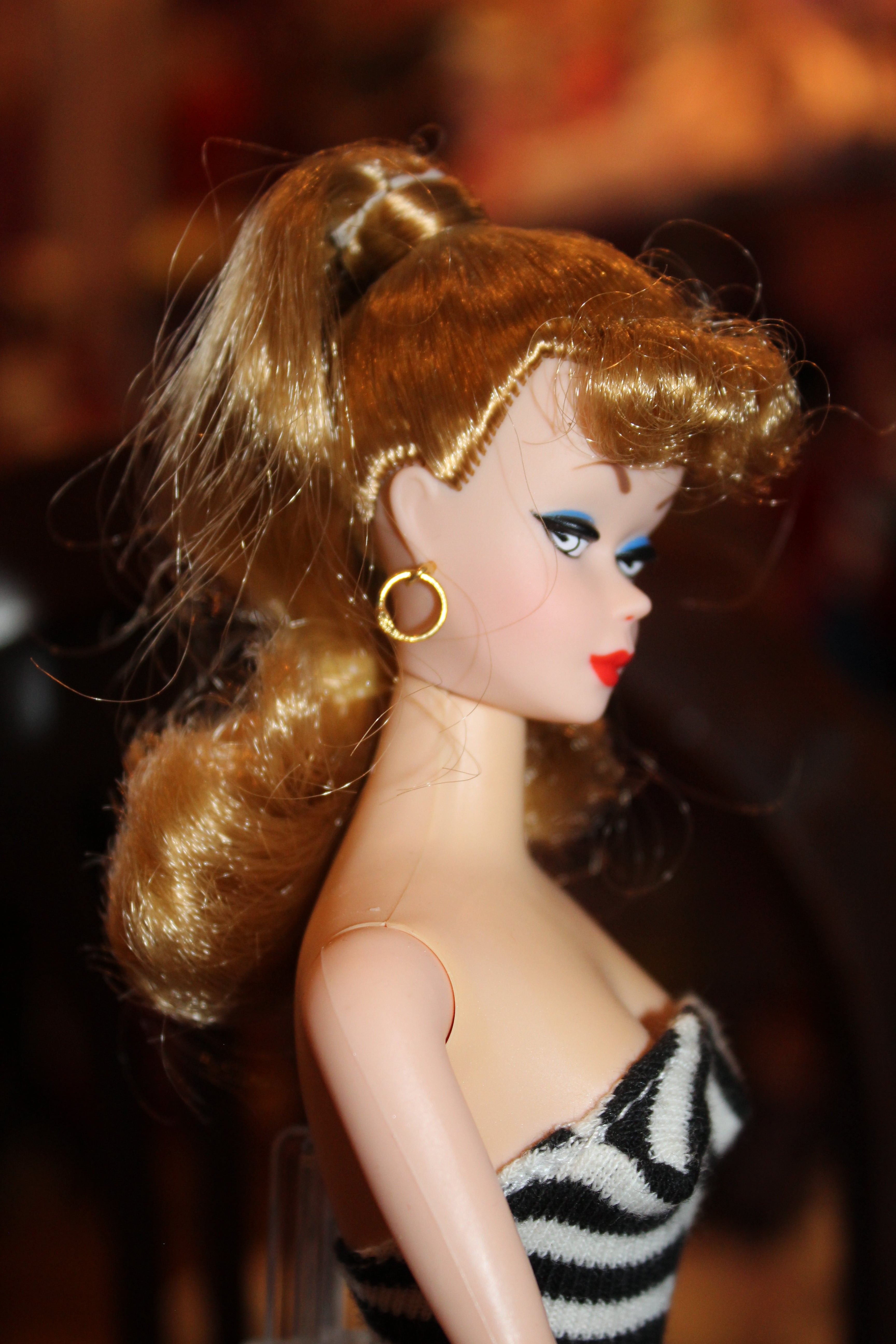 Mattel 35th Anniversary Barbie Doll –1959 Reproduction (1990s Collector Edition)