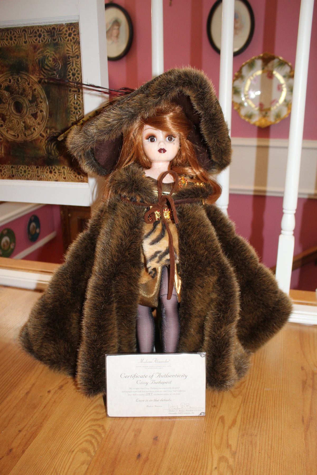 1998 Madame Alexander Cissy Milan Collector Doll No. 22320 – With Certificate of Authenticity