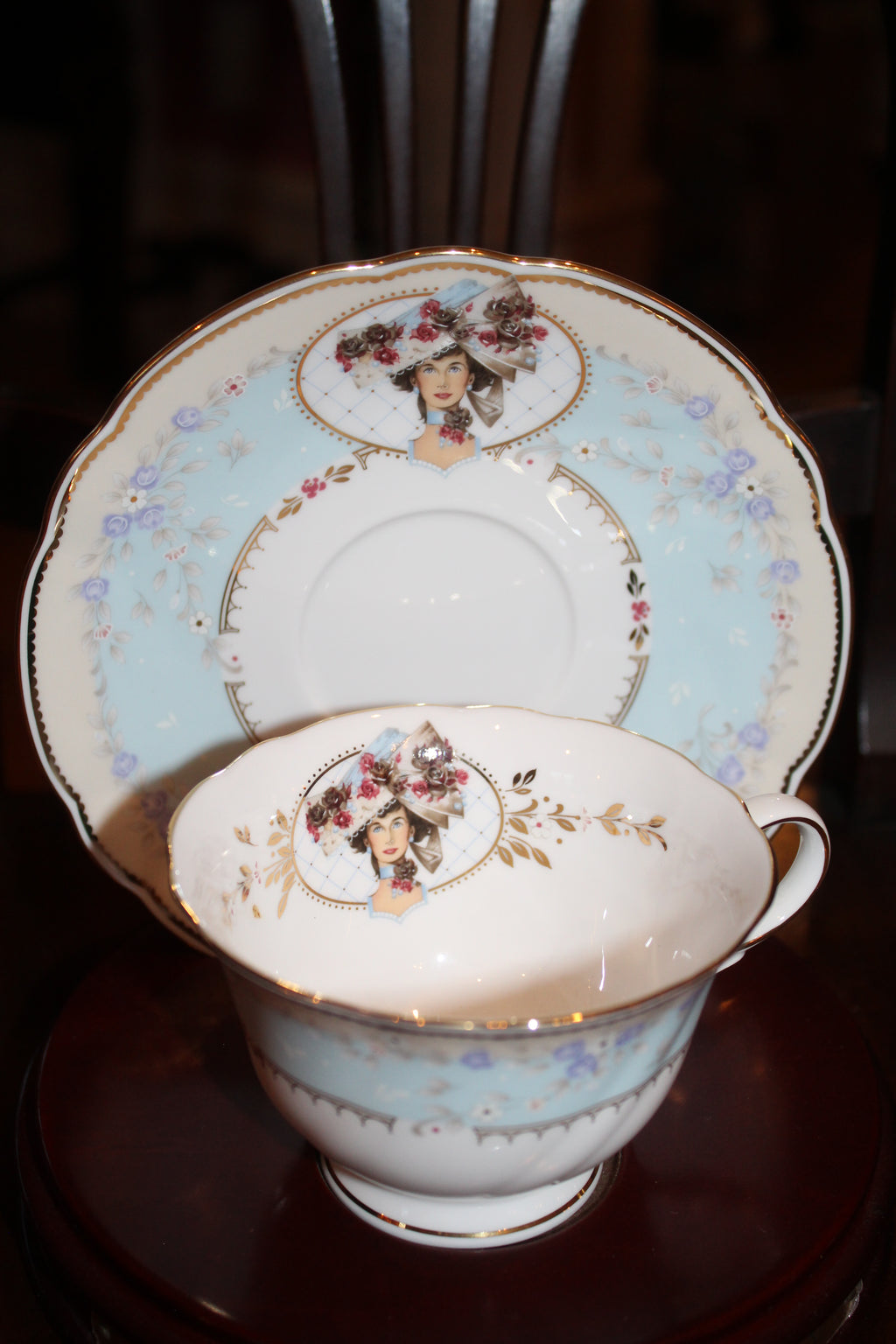 1998 Avon Mrs. Albee Honor Society Teacup & Saucer Set