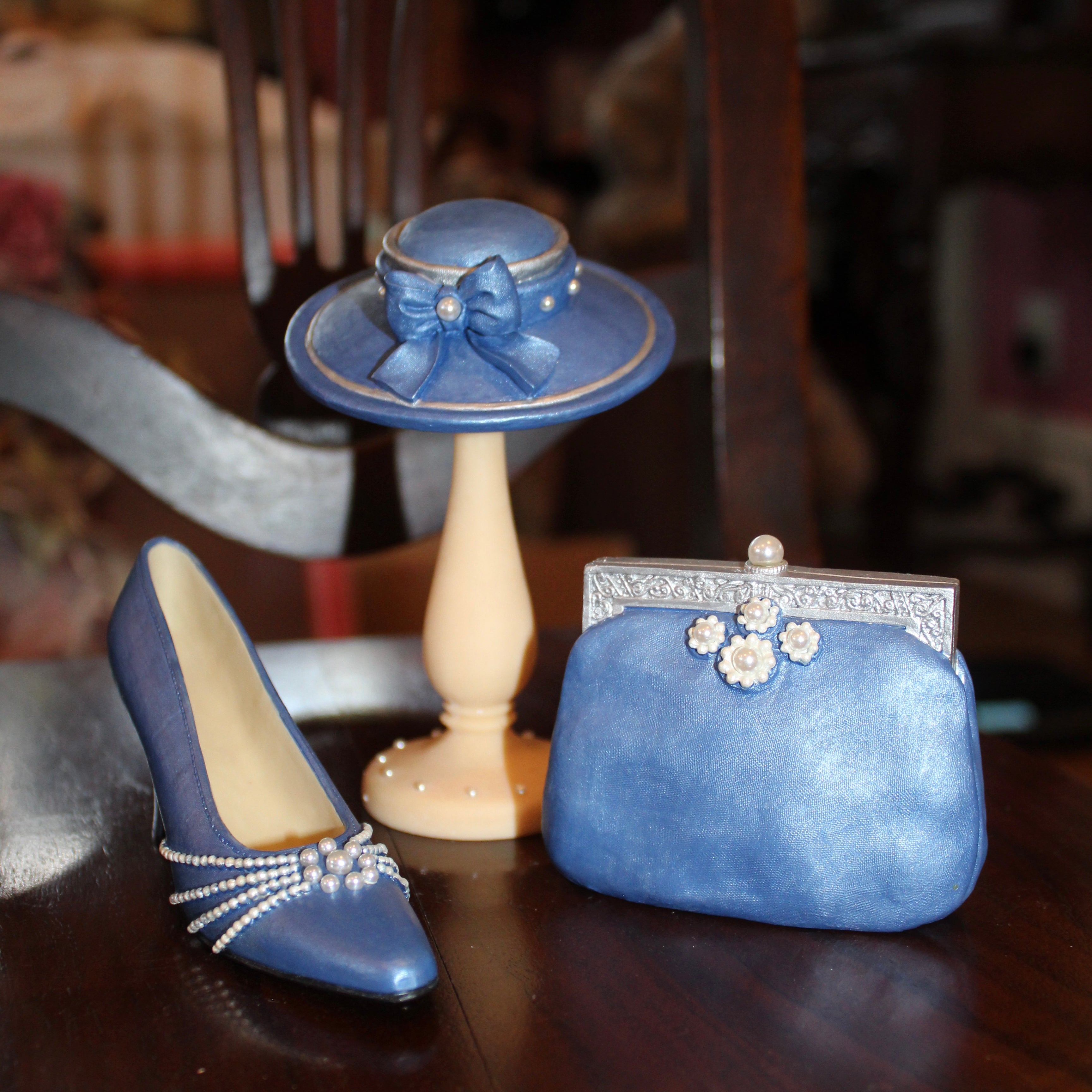 Cassandra Gwendoline Miniature Fashion Set – Sapphire Blue Pearl Collection
