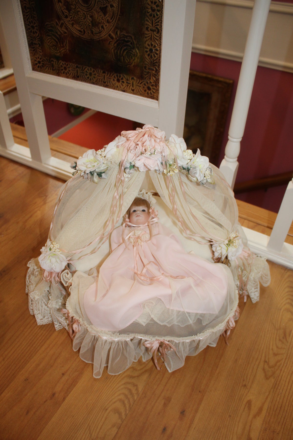 Phyllis Parkins “Bassinet Baby” Porcelain Doll – The Collectables – No. 793 – 1990 Dolls Award Nominee