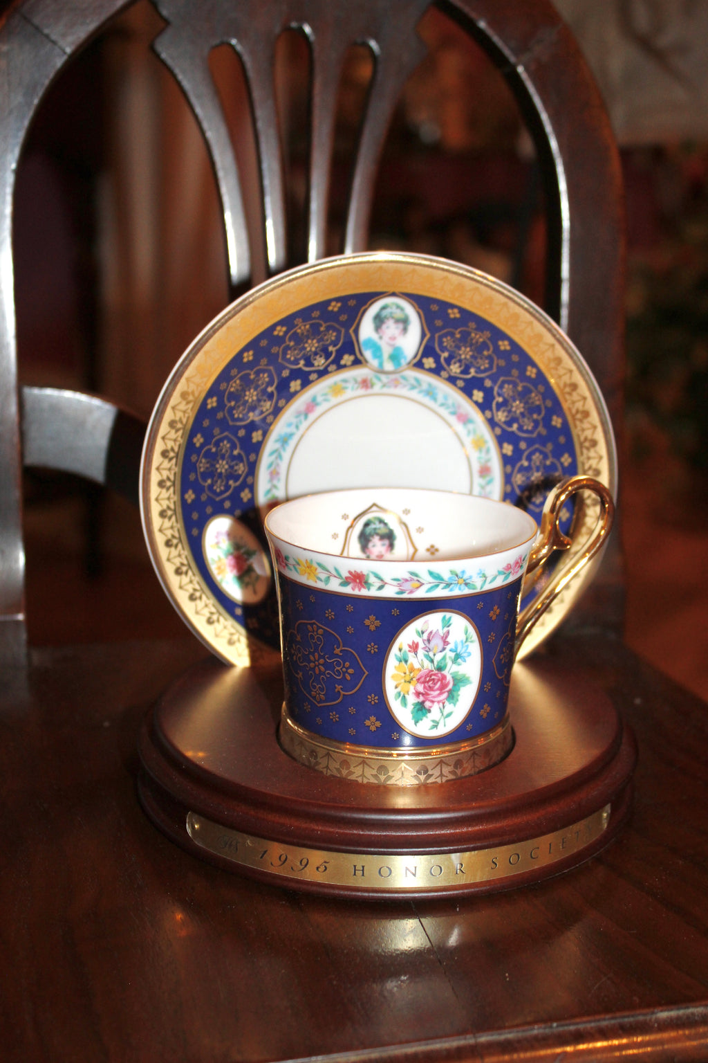 1995 Avon Mrs. Albee Honor Society Teacup & Saucer Set