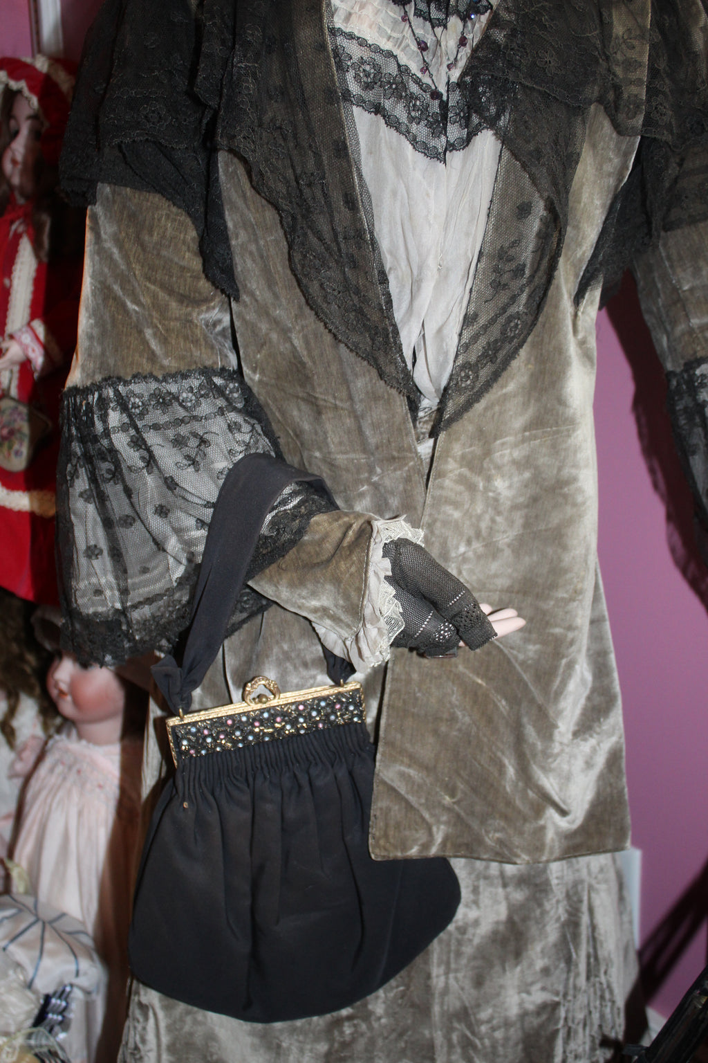 Life-Size “Lady Grace” Reproduction Mannequin with Victorian-Inspired Ensemble & Accessories