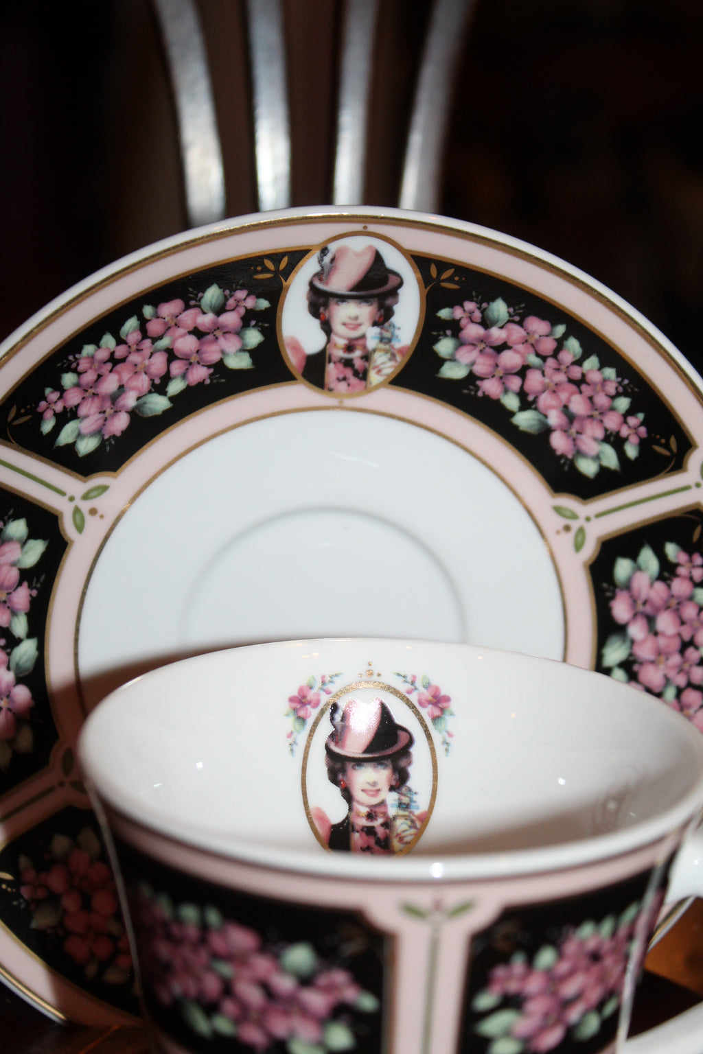 2004 Avon Mrs. Albee Honor Society Teacup & Saucer Set