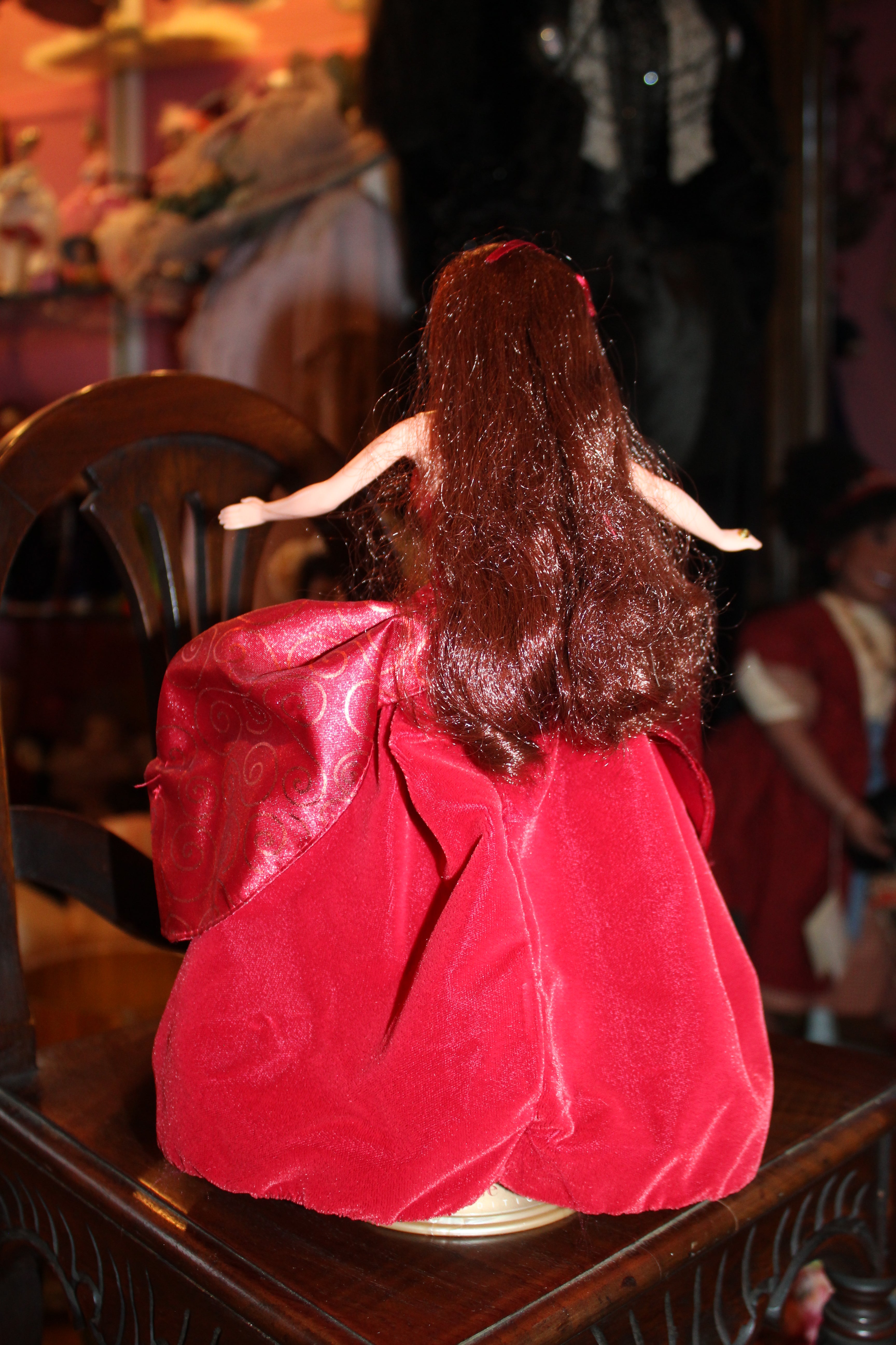 1996 Mattel Radiant Rose Barbie – Collector Edition
