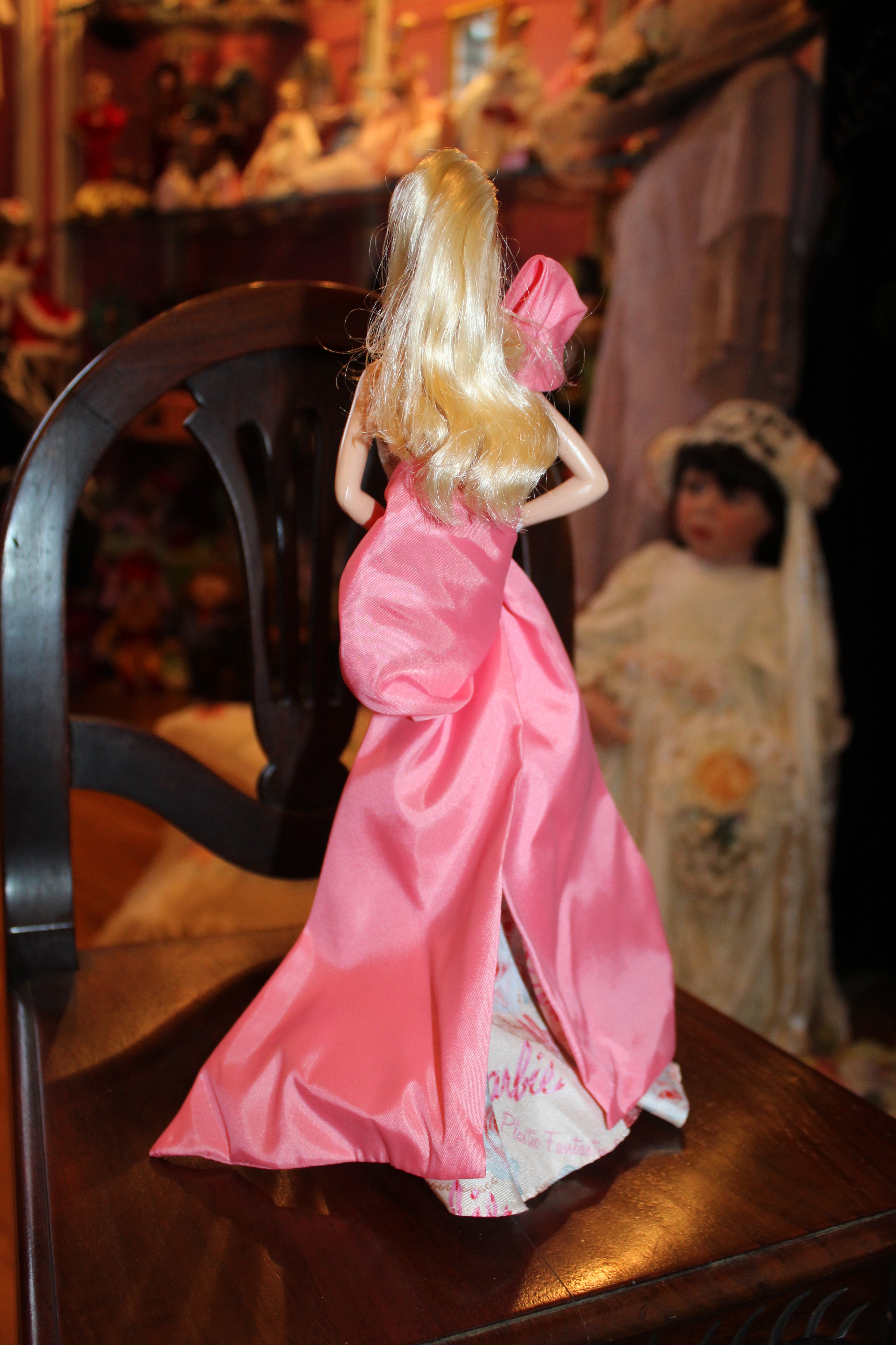 2010 Avon Exclusive Rose Splendor Barbie Doll – Floral Print Gown Collector Edition