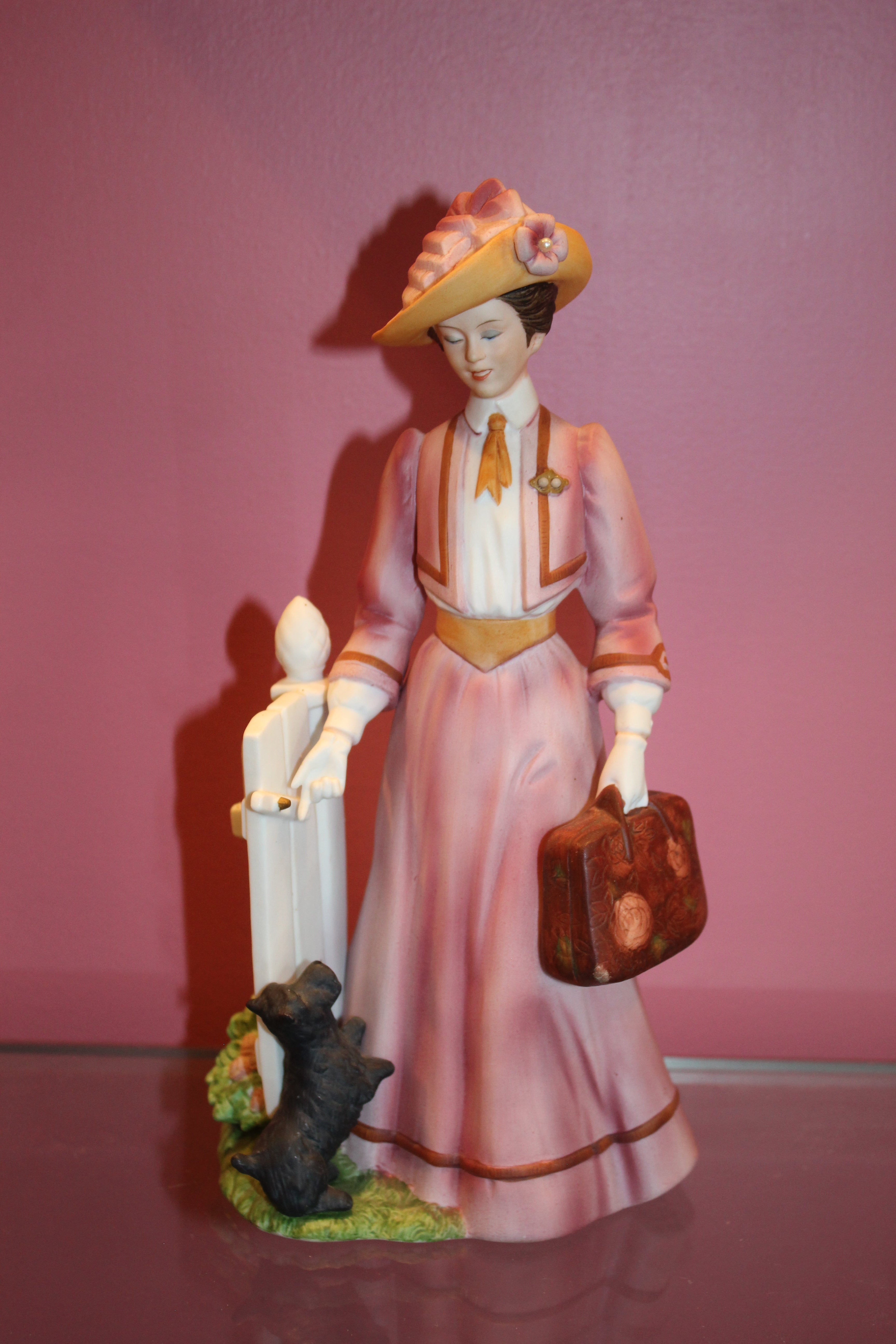 1983 Avon Mrs. Albee Figurine with Dog Detail – Vintage Collectible