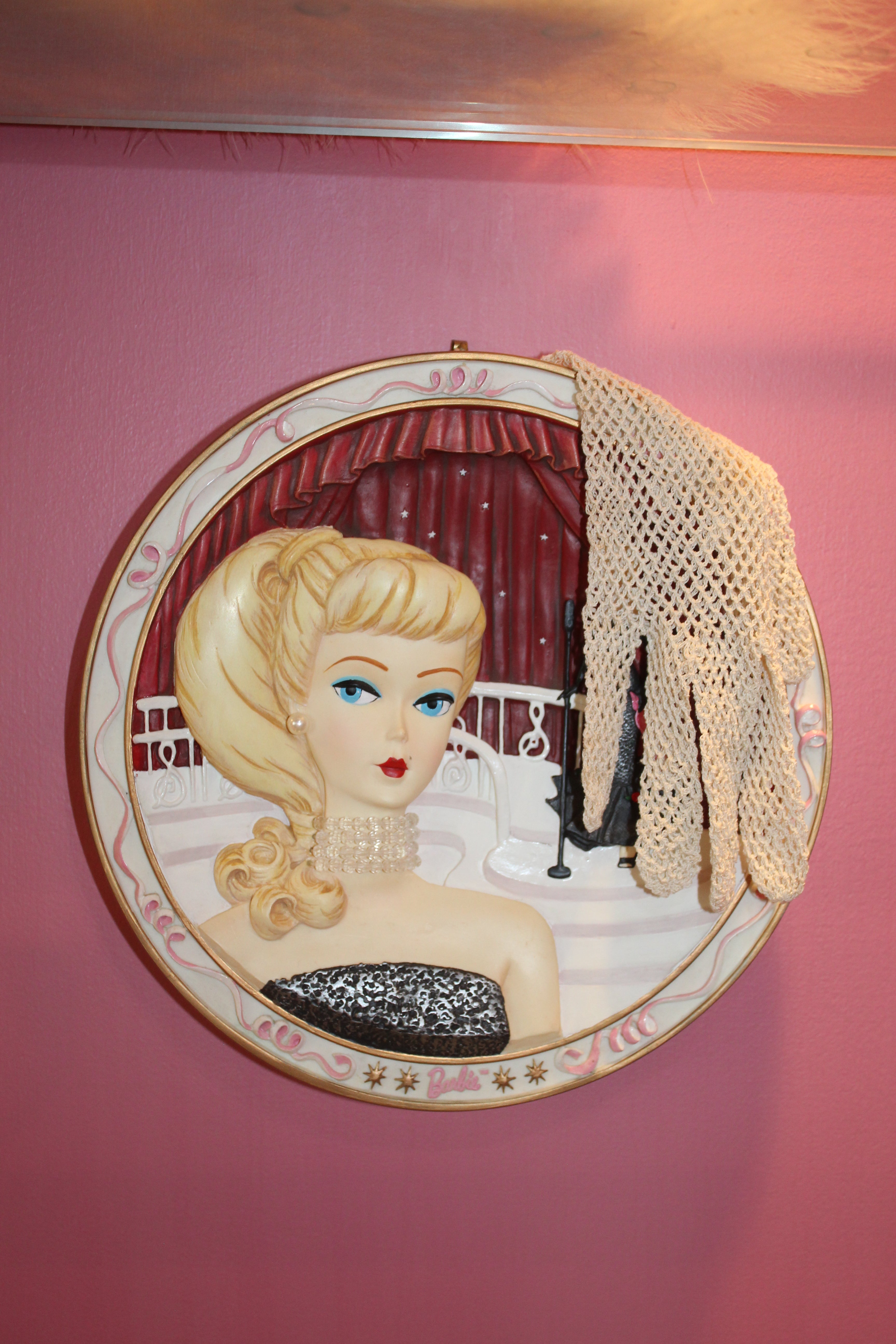 Vintage 1995 “Solo in the Spotlight” Barbie 3D Porcelain Collector Plate – Forever Glamorous Collection – The Bradford Exchange