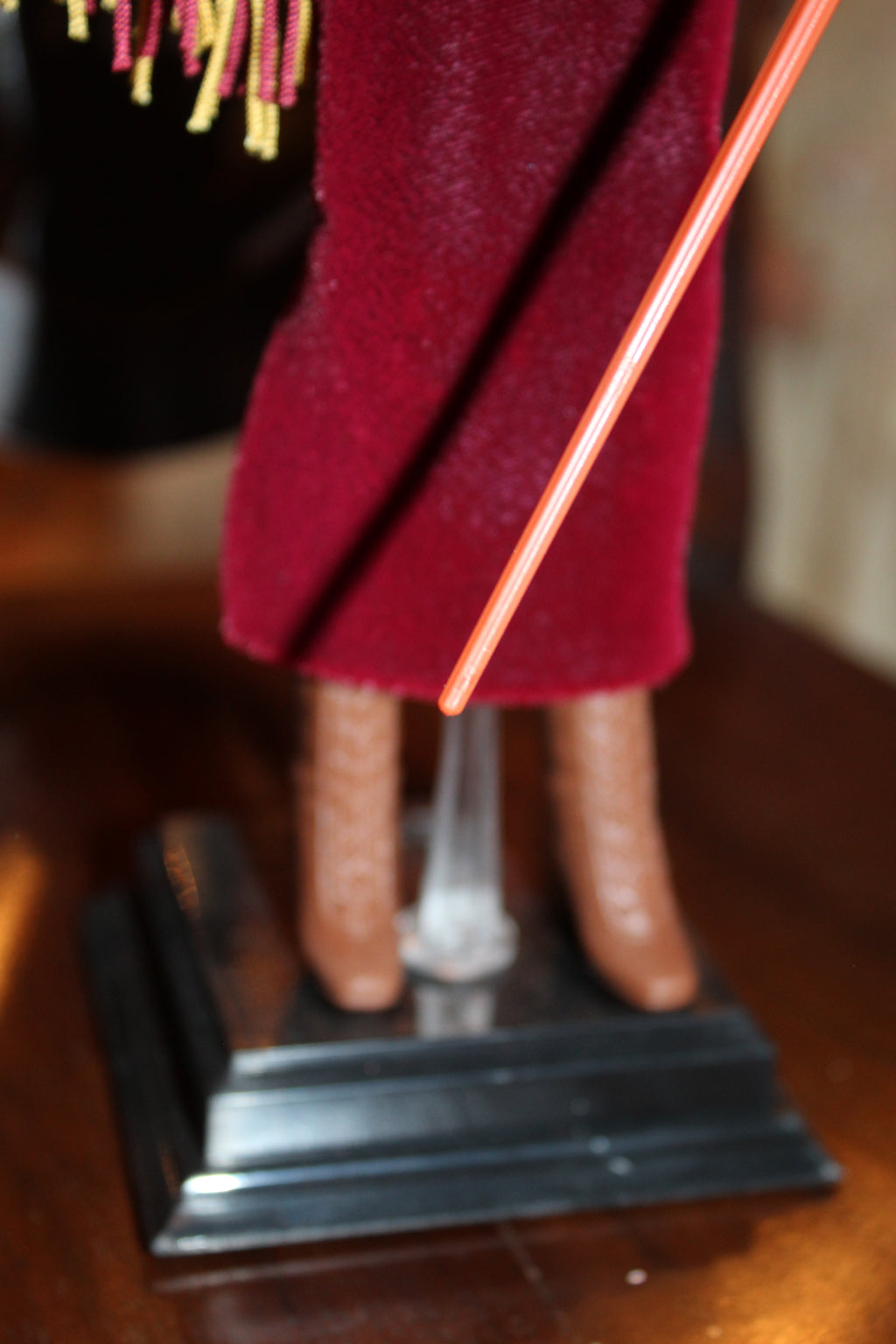1998 Autumn in Paris Barbie – Collector Edition Cities of the Seasons Collection (Mattel)