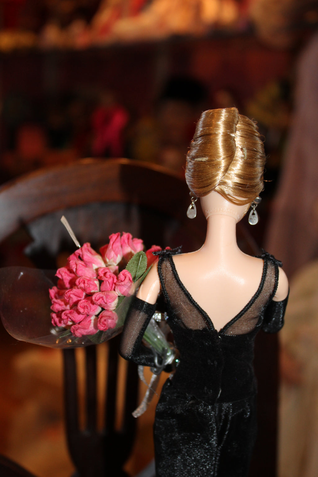 1999 40th Anniversary Barbie Doll – Collector Edition (Black Evening Gown)