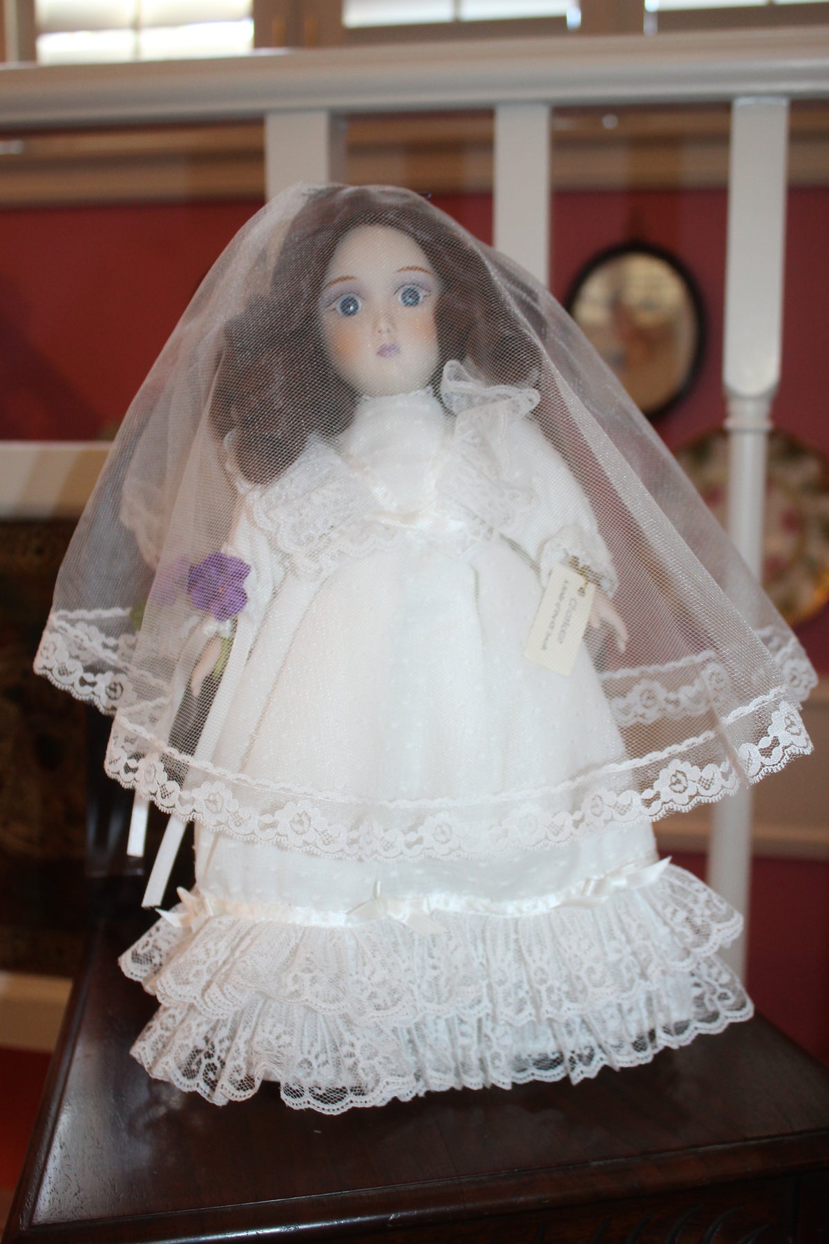 Danbury Mint “Charlotte – A Bride of the Ol’ South” Porcelain Doll – Brides of America Collection