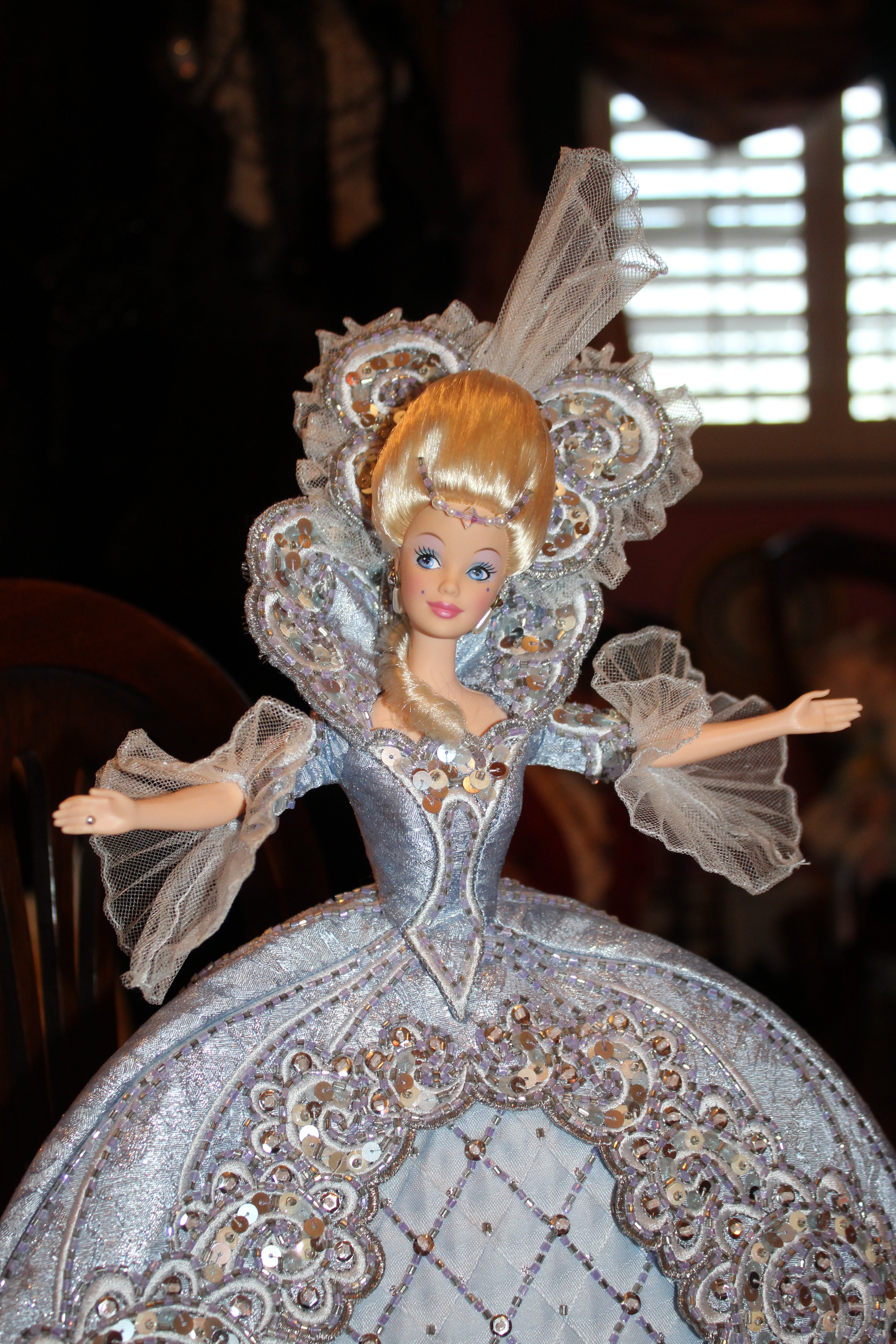 1997 Bob Mackie Madame du Barbie – Limited Edition Collector Doll (Mattel)